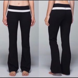 Lululemon Black Groove Pant with white stripe